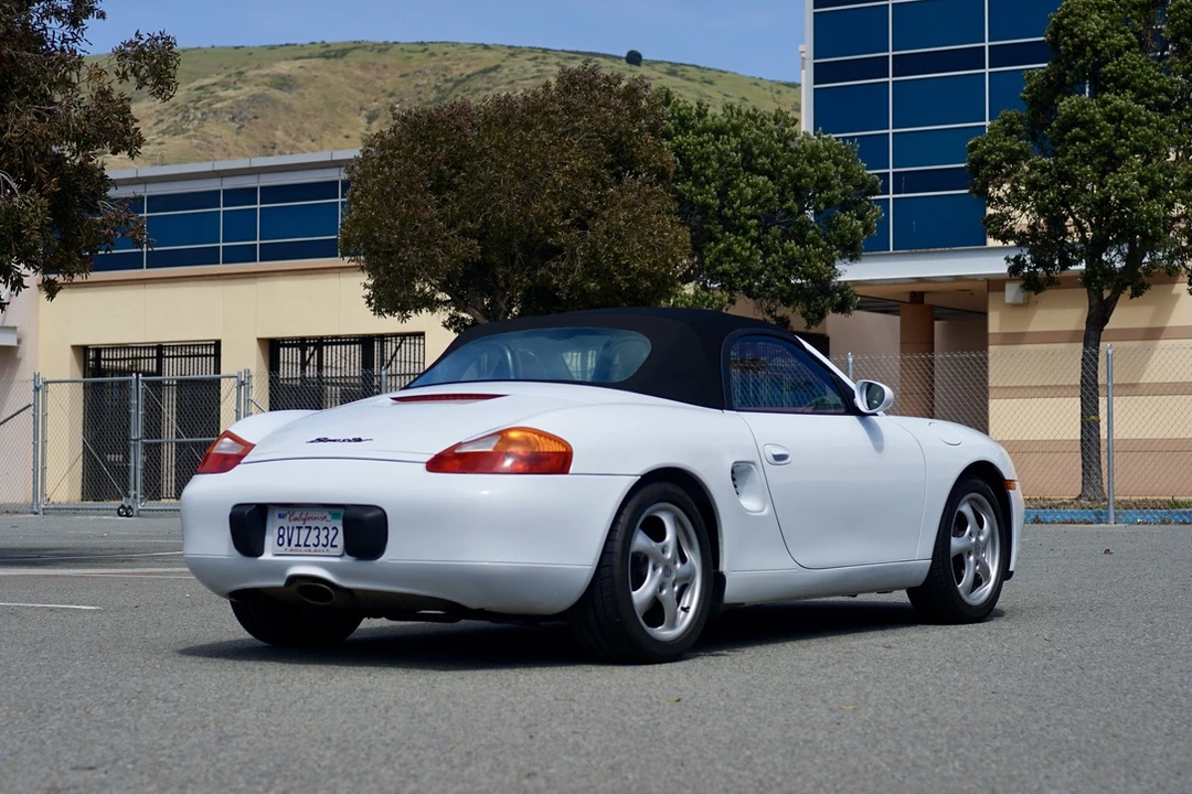 1998 Porsche 986 Boxster - Image 24 of 31