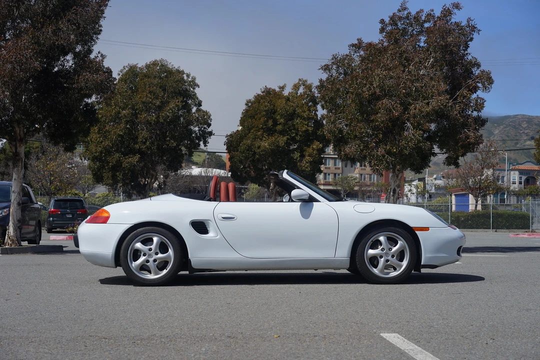 1998 Porsche 986 Boxster - Image 12 of 31