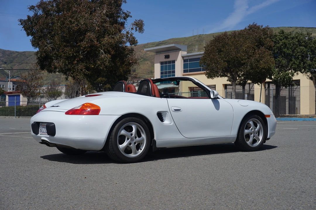 1998 Porsche 986 Boxster - Image 11 of 31