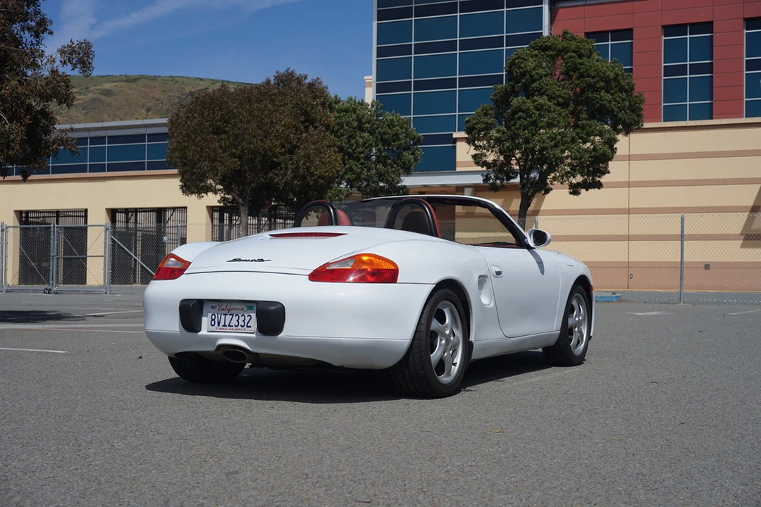 1998 Porsche 986 Boxster - Image 10 of 31