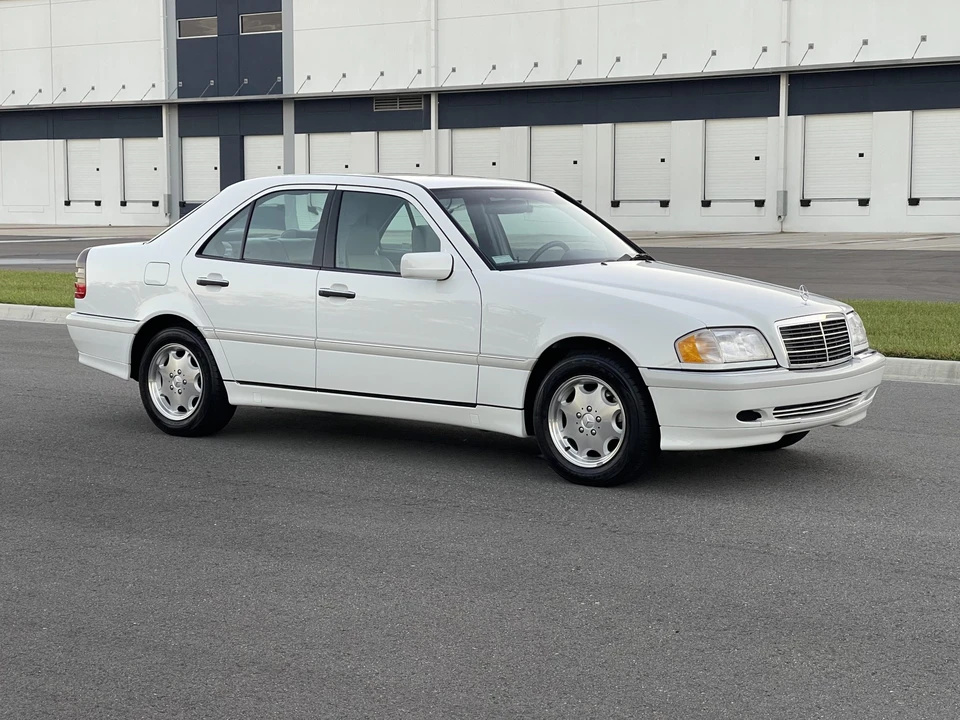 1999 Mercedes-Benz W202 C-Class - Image 14 of 31