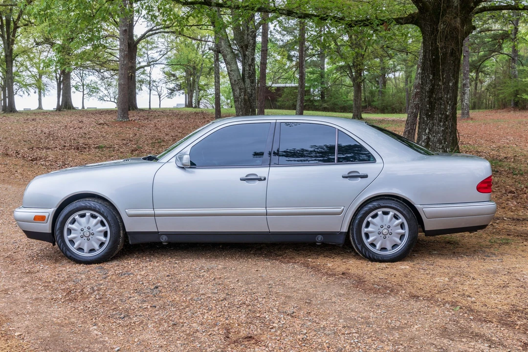 1999 Mercedes-Benz W210 E-Class - Image 3 of 31