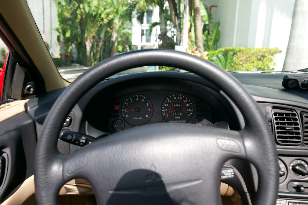 1999 Mitsubishi Eclipse 2nd Gen - Image 21 of 31