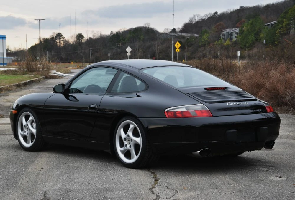 1999 Porsche 996 Carrera - Image 10 of 31