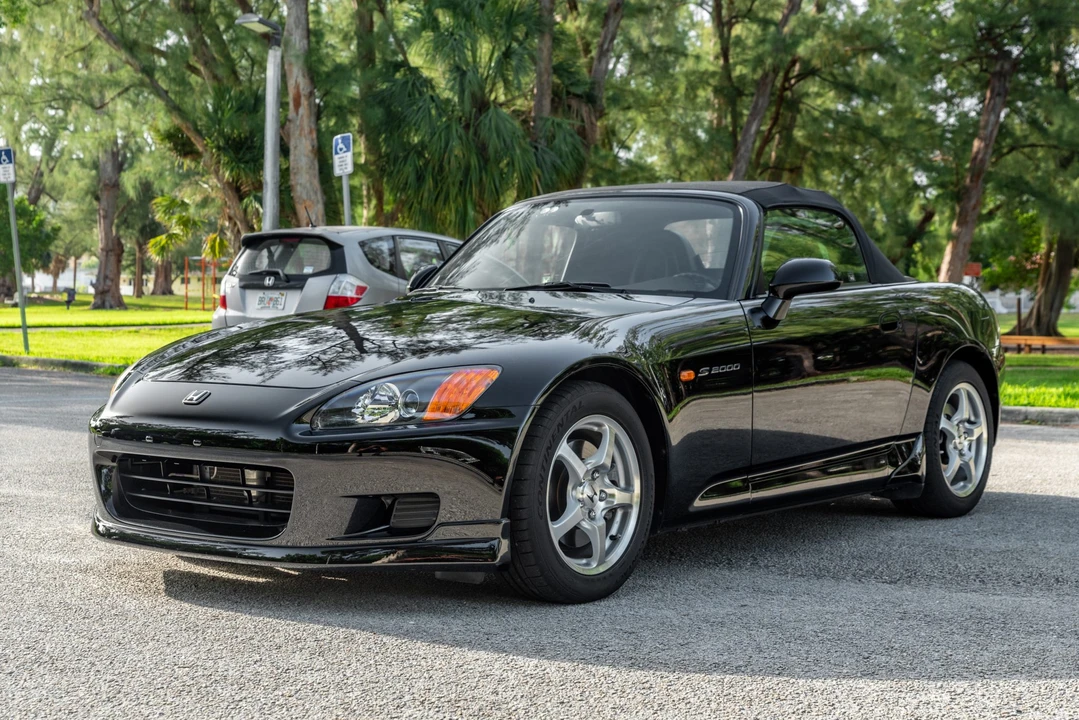 2000 Honda AP1 S2000 - Image 2 of 31