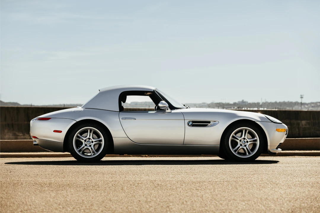 2001 BMW Z8 - Image 14 of 31