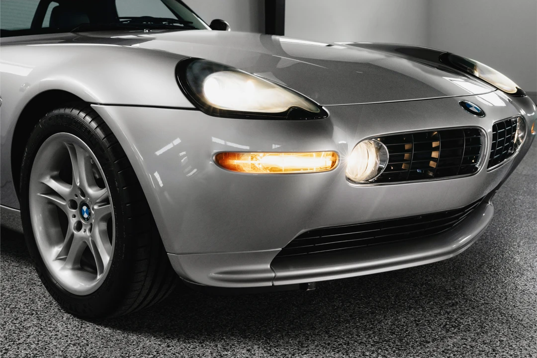 2001 BMW Z8 - Image 29 of 31