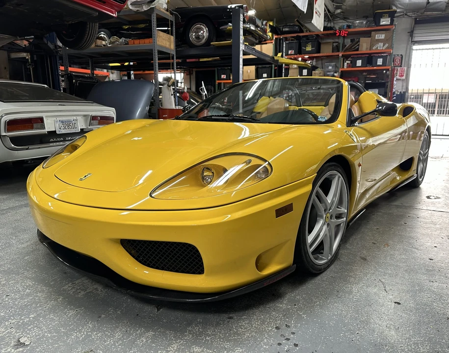 2001 Ferrari 360 Spider - Image 2 of 31