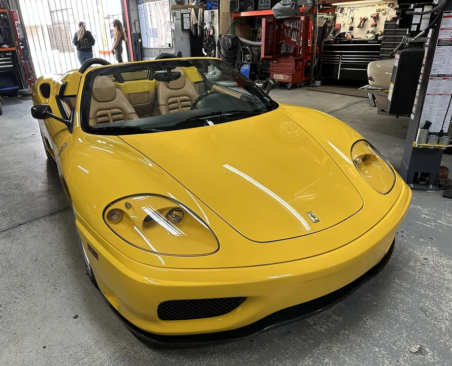 2001 Ferrari 360 Spider - Image 4 of 31