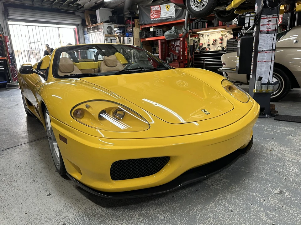 2001 Ferrari 360 Spider - Image 5 of 31