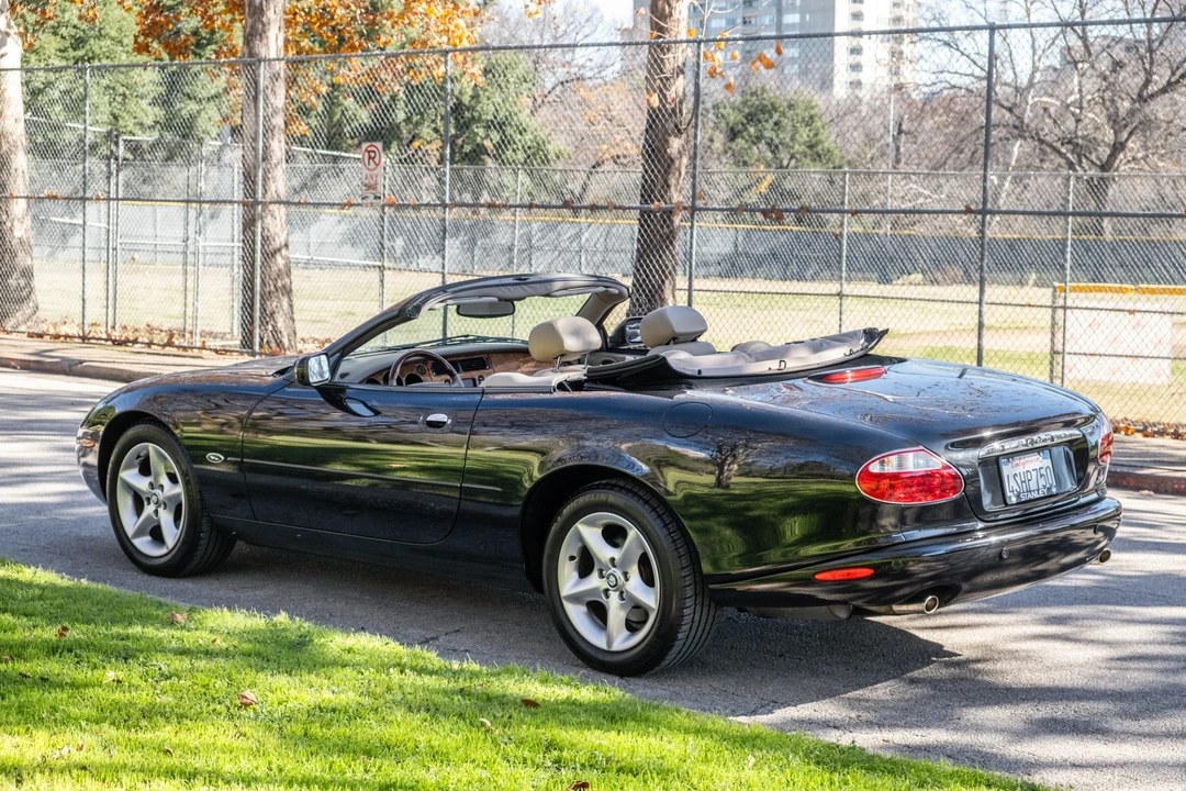 2001 Jaguar X100 XK8 - Image 7 of 31