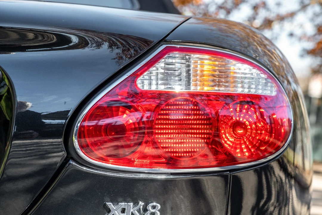 2001 Jaguar X100 XK8 - Image 22 of 31