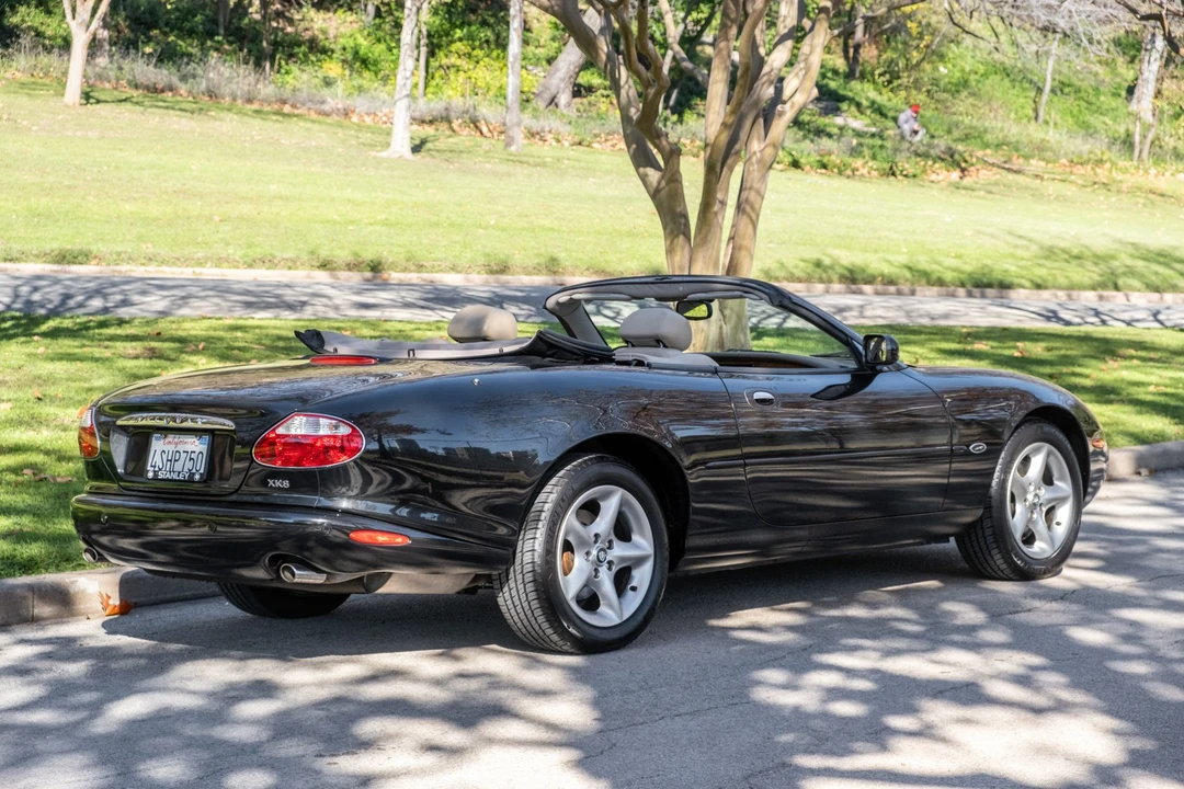 2001 Jaguar X100 XK8 - Image 5 of 31