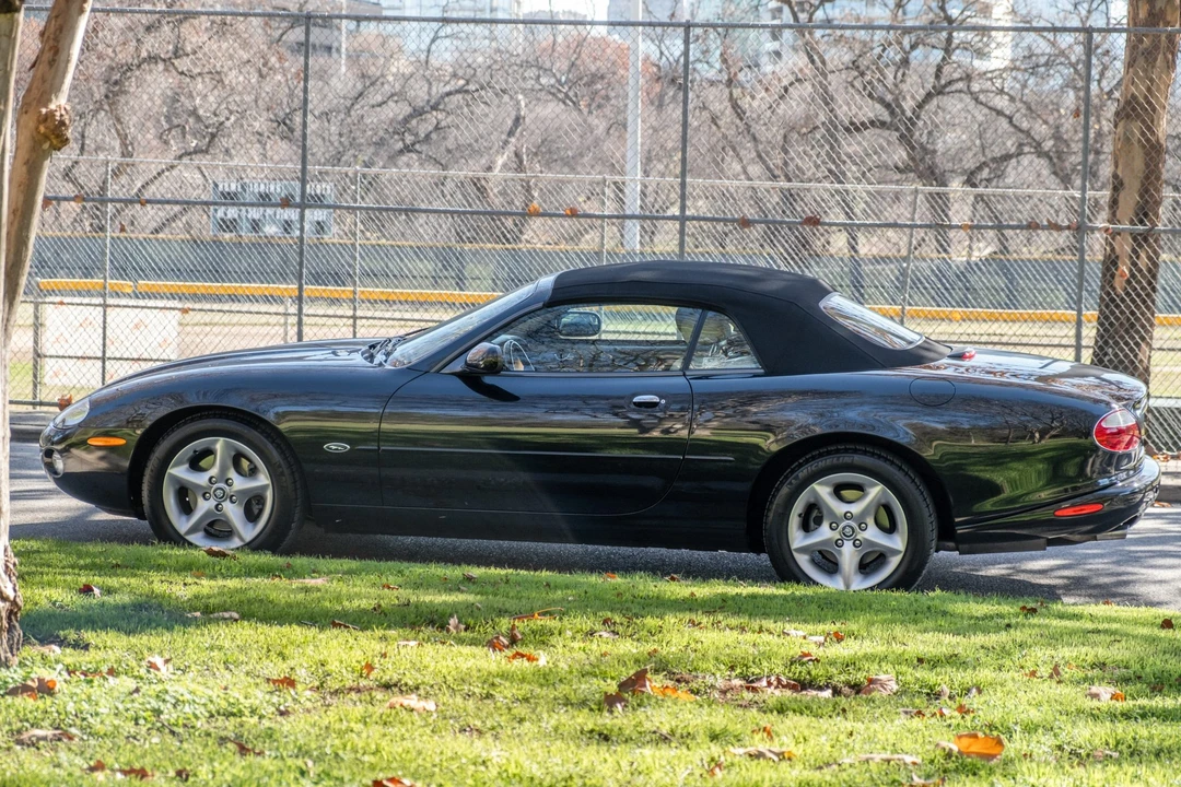 2001 Jaguar X100 XK8 - Image 16 of 31