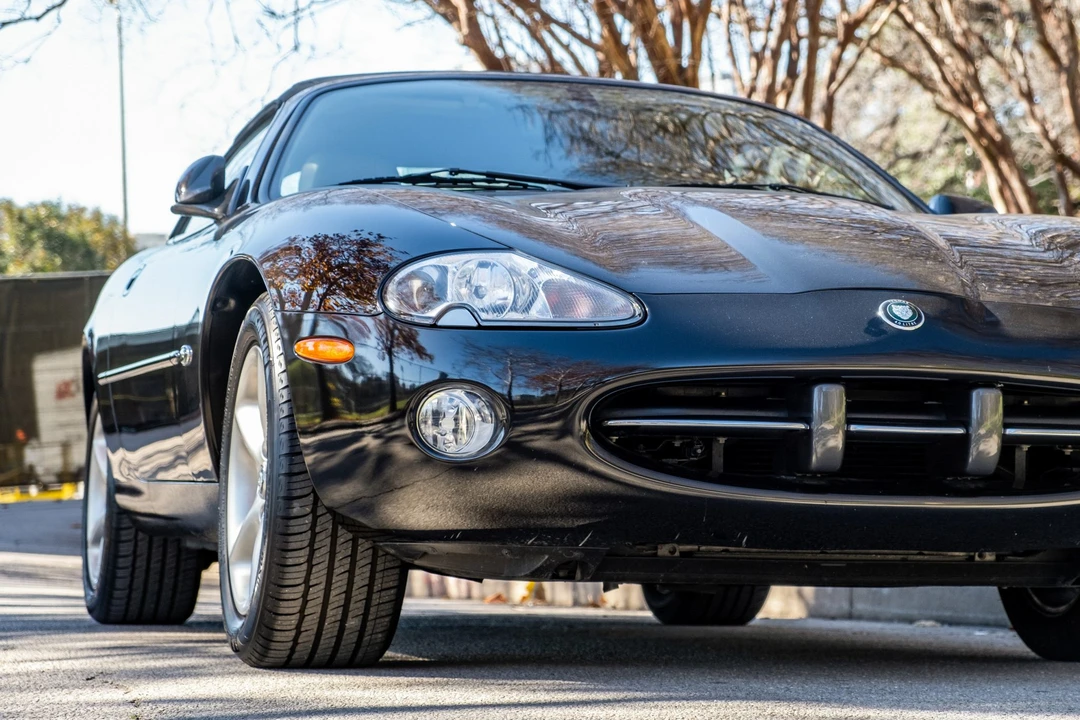 2001 Jaguar X100 XK8 - Image 18 of 31