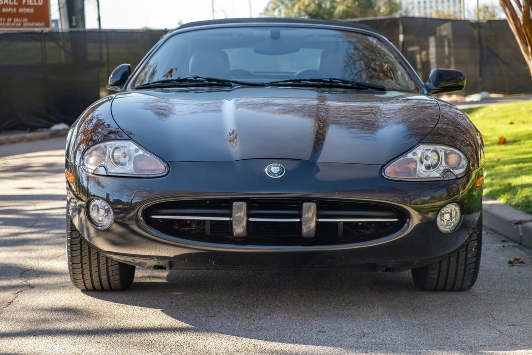2001 Jaguar X100 XK8 - Image 10 of 31