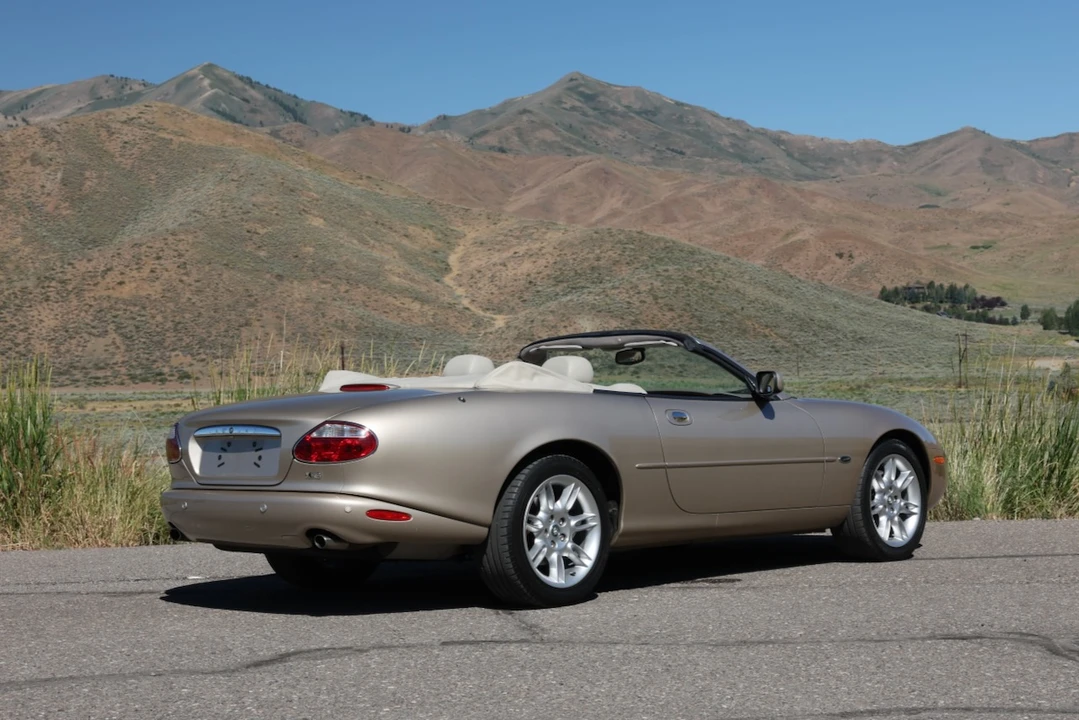 2001 Jaguar X100 XK8 - Image 24 of 31