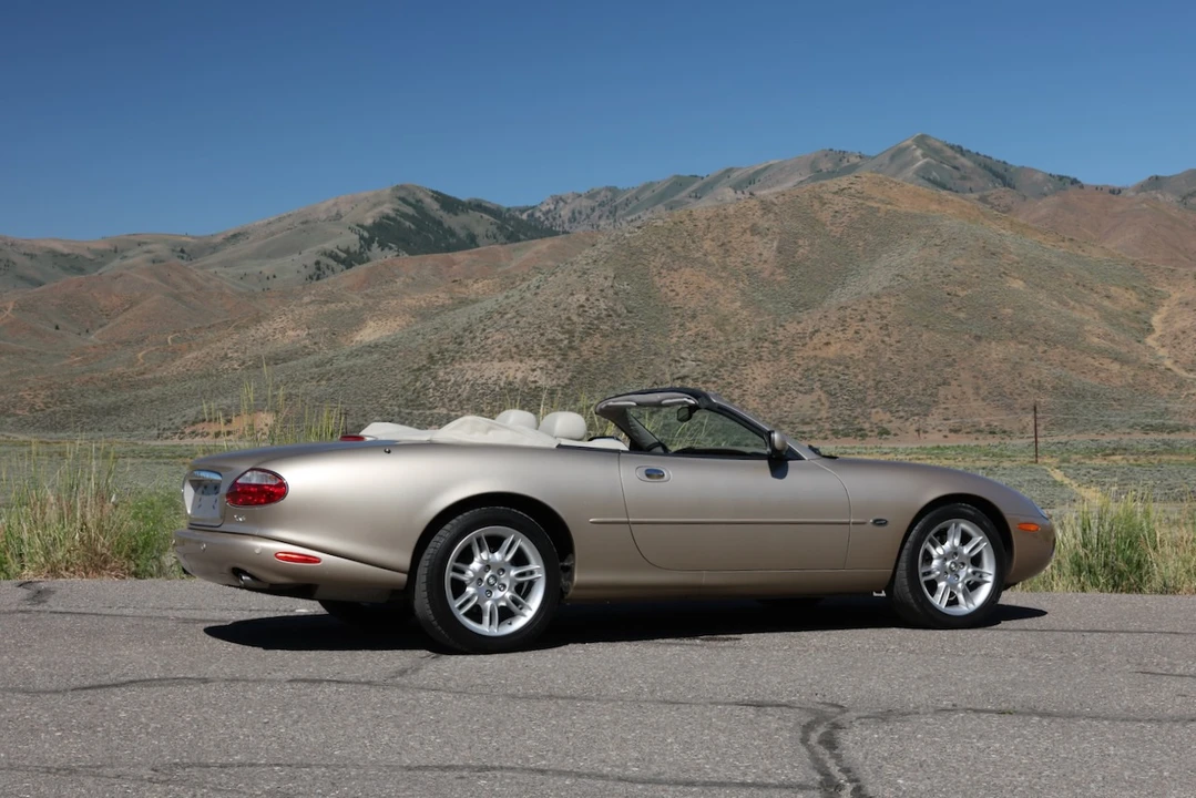 2001 Jaguar X100 XK8 - Image 23 of 31