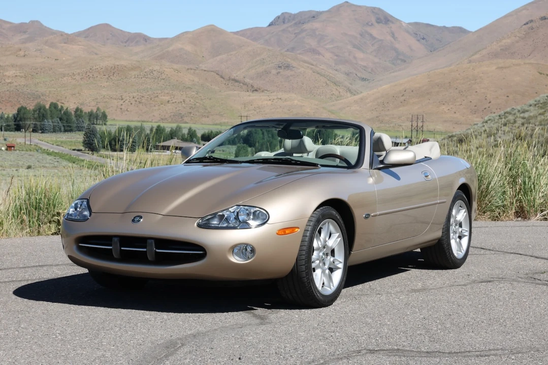 2001 Jaguar X100 XK8 - Image 7 of 31