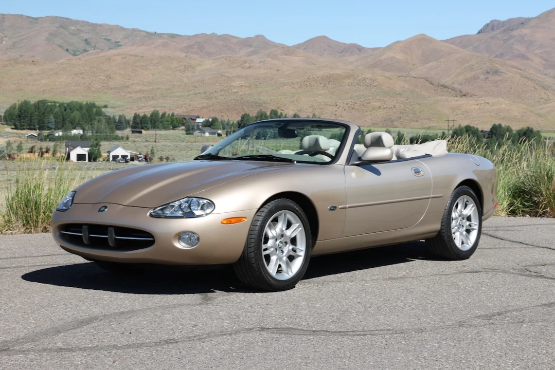 2001 Jaguar X100 XK8 - Image 4 of 31