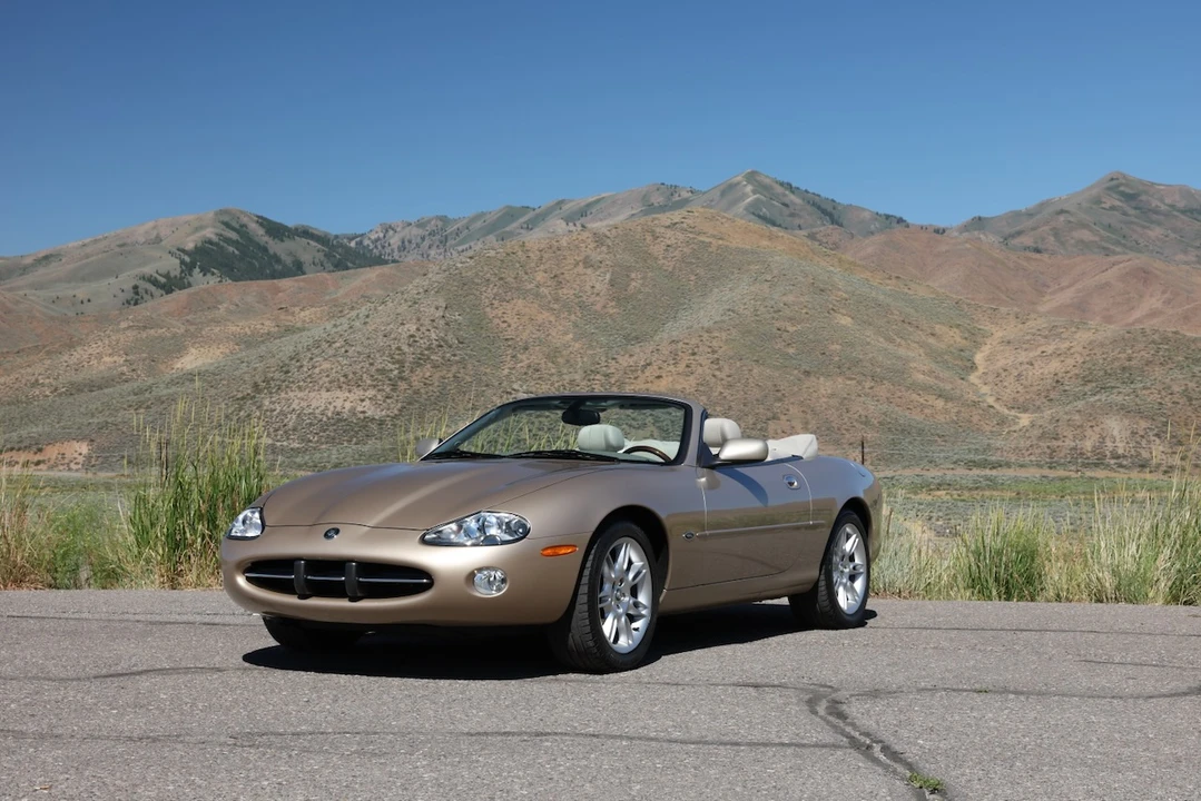 2001 Jaguar X100 XK8 - Image 5 of 31