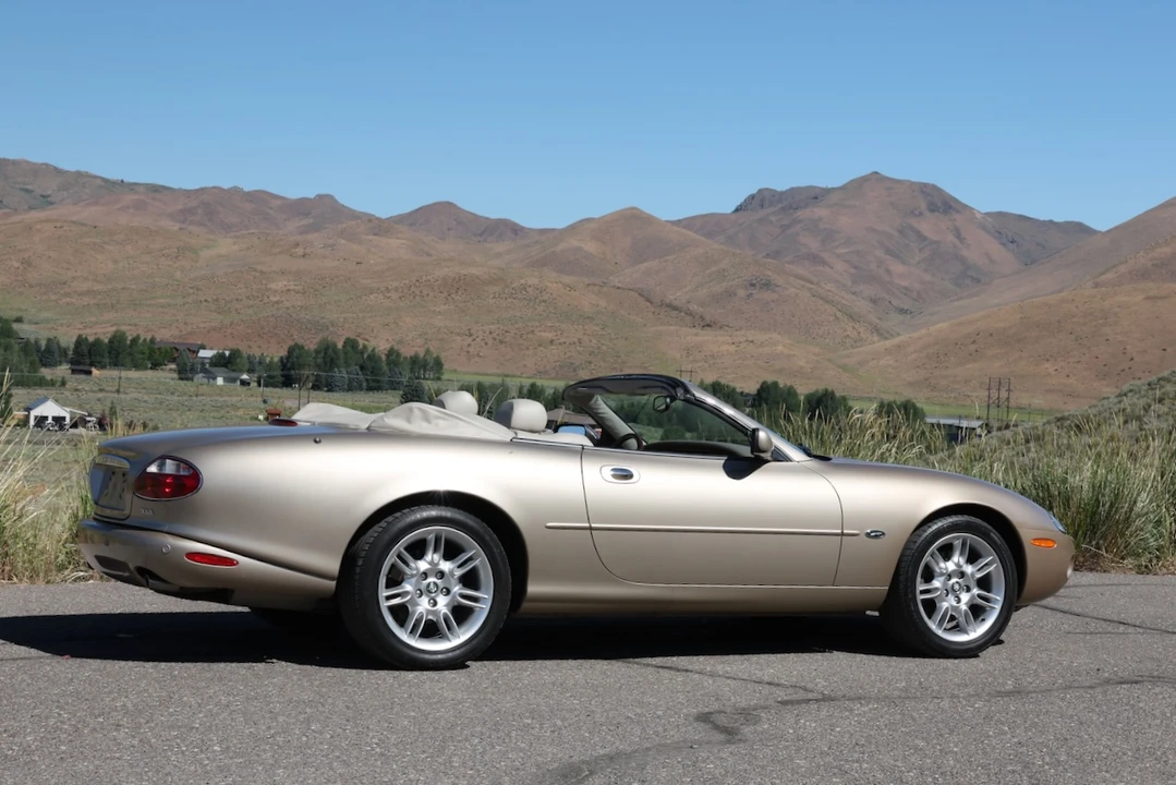 2001 Jaguar X100 XK8 - Image 22 of 31