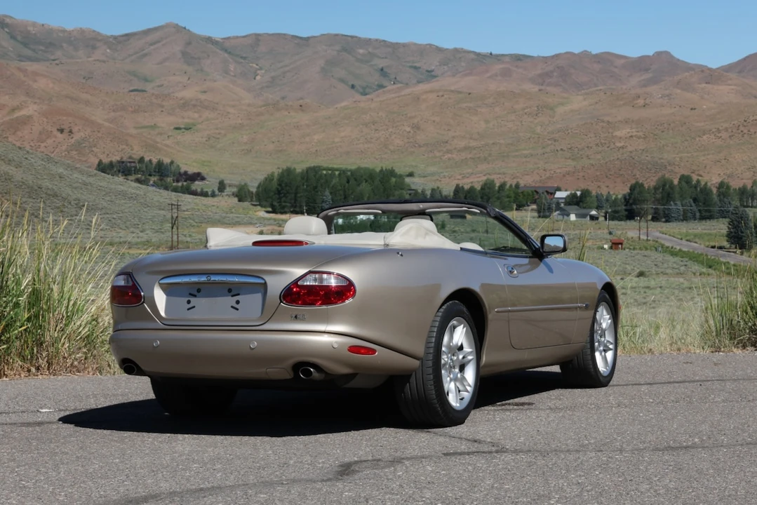 2001 Jaguar X100 XK8 - Image 25 of 31