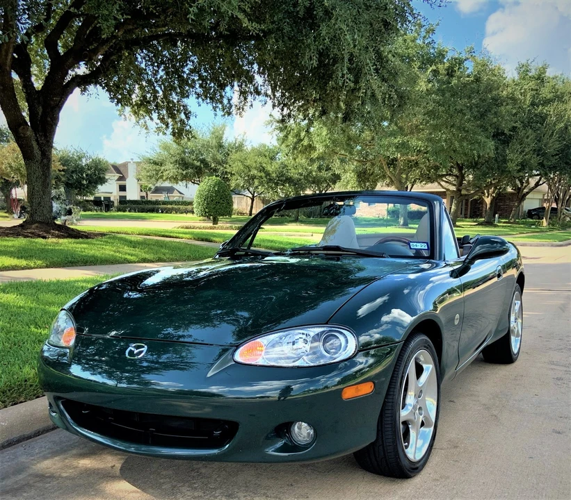 2001 Mazda NB MX-5 Miata - Image 2 of 31