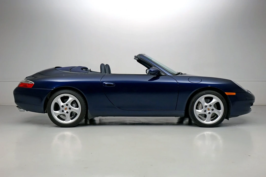 2001 Porsche 996 Carrera - Image 8 of 31