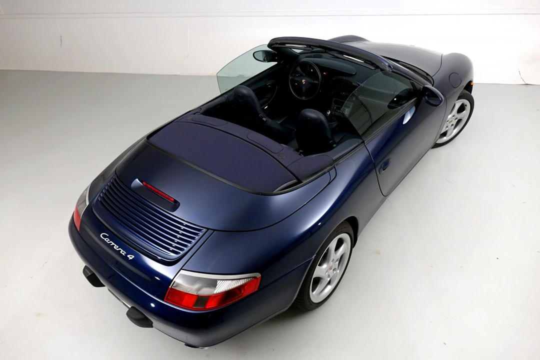 2001 Porsche 996 Carrera - Image 12 of 31