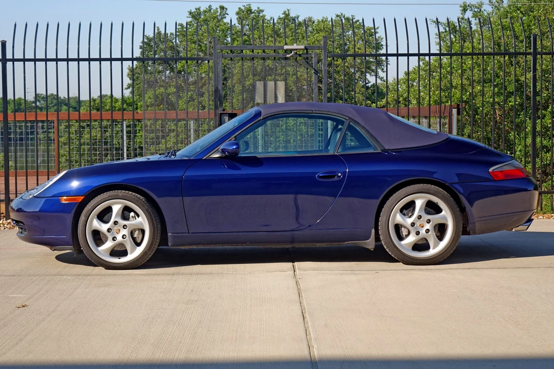 2001 Porsche 996 Carrera - Image 16 of 31