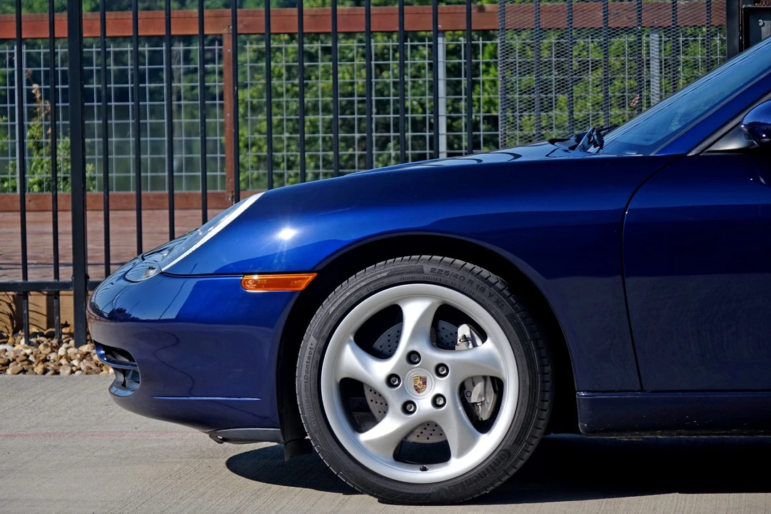 2001 Porsche 996 Carrera - Image 27 of 31