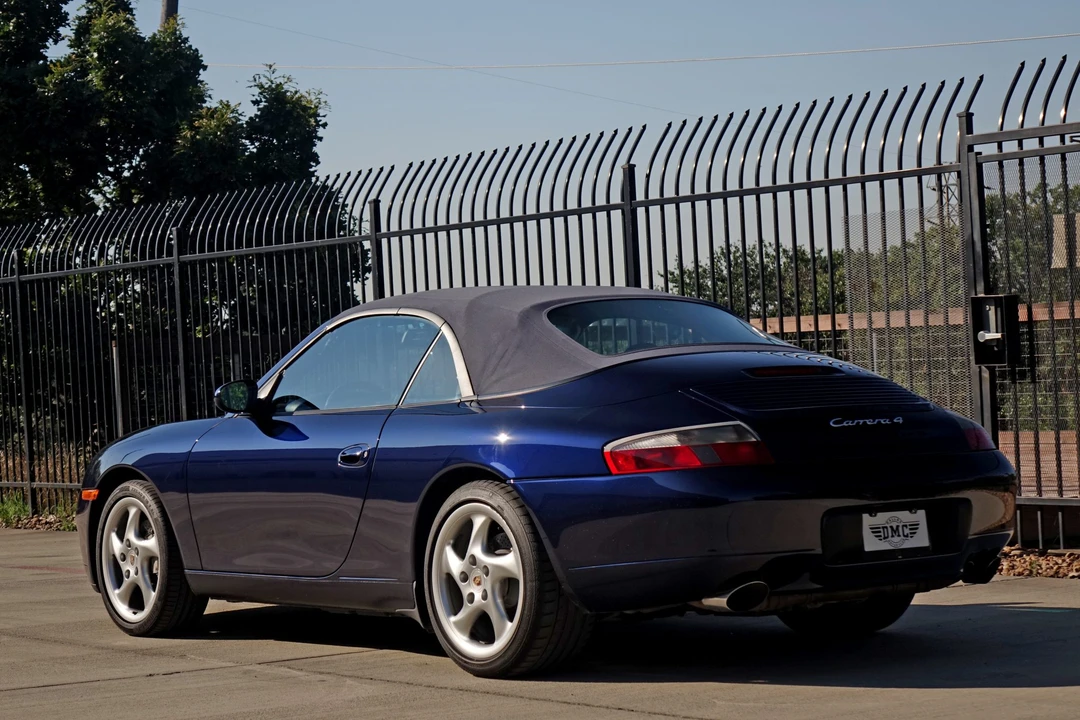 2001 Porsche 996 Carrera - Image 17 of 31