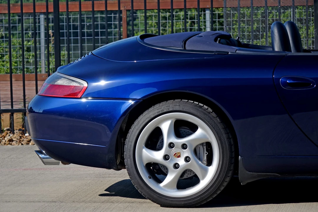 2001 Porsche 996 Carrera - Image 29 of 31