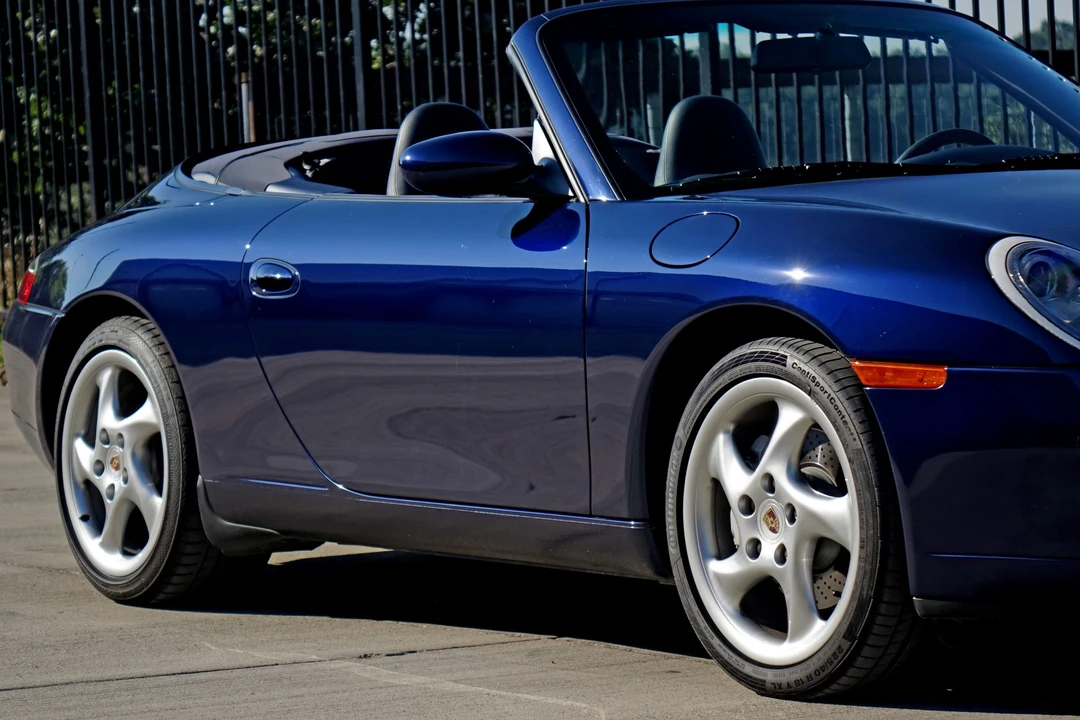 2001 Porsche 996 Carrera - Image 26 of 31