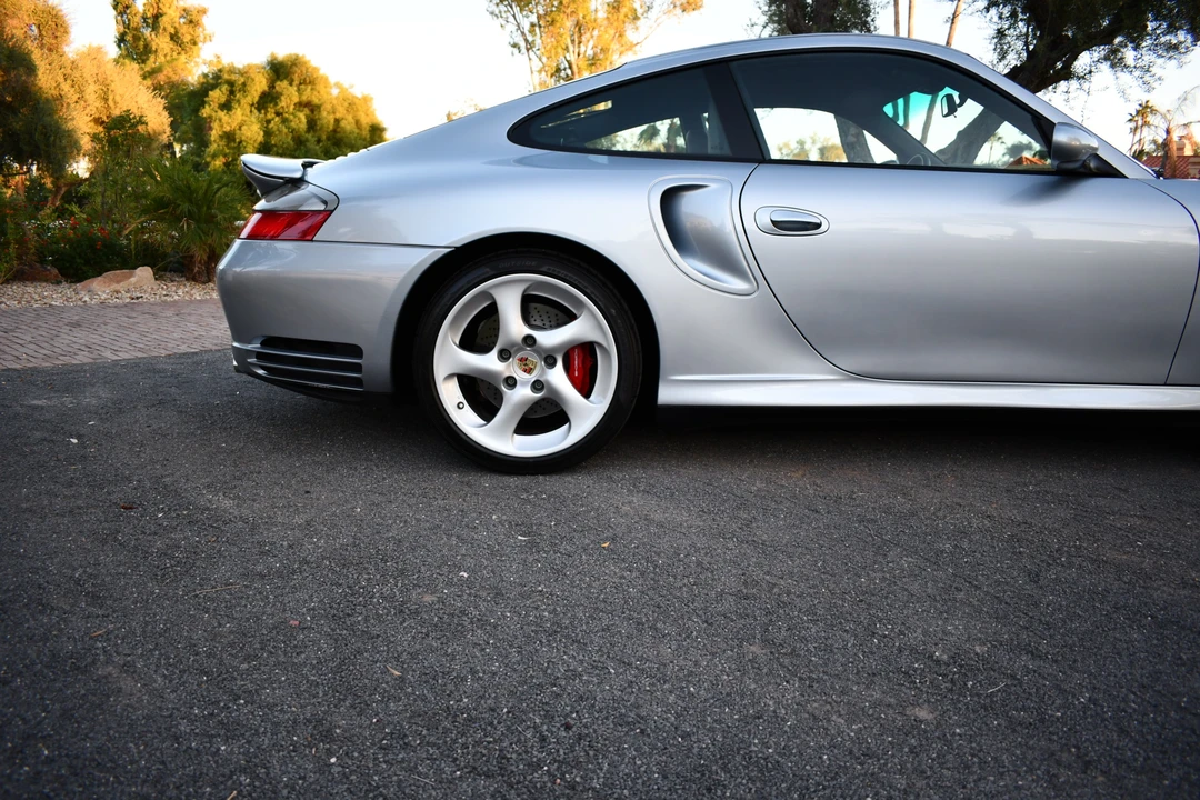 2001 Porsche 996 Turbo - Image 23 of 31