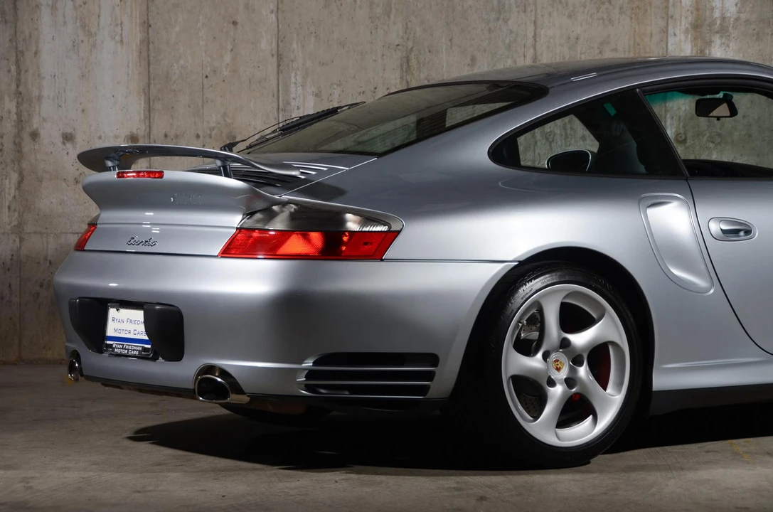 2001 Porsche 996 Turbo - Image 19 of 31