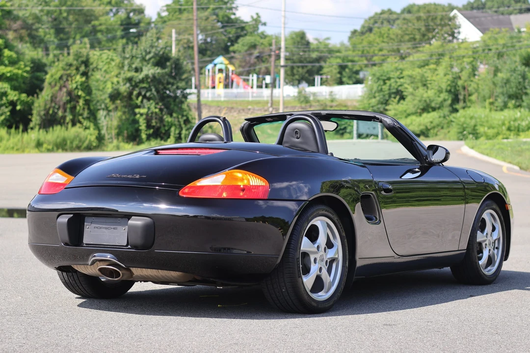 2001 Porsche 986 Boxster - Image 12 of 31