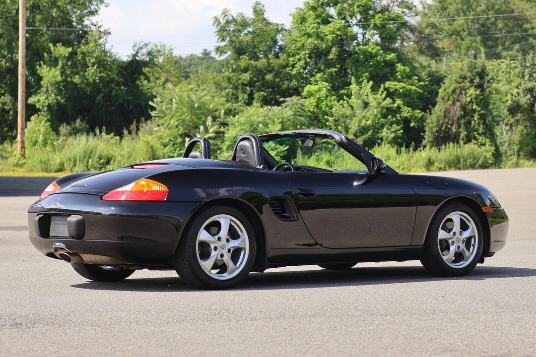 2001 Porsche 986 Boxster - Image 11 of 31