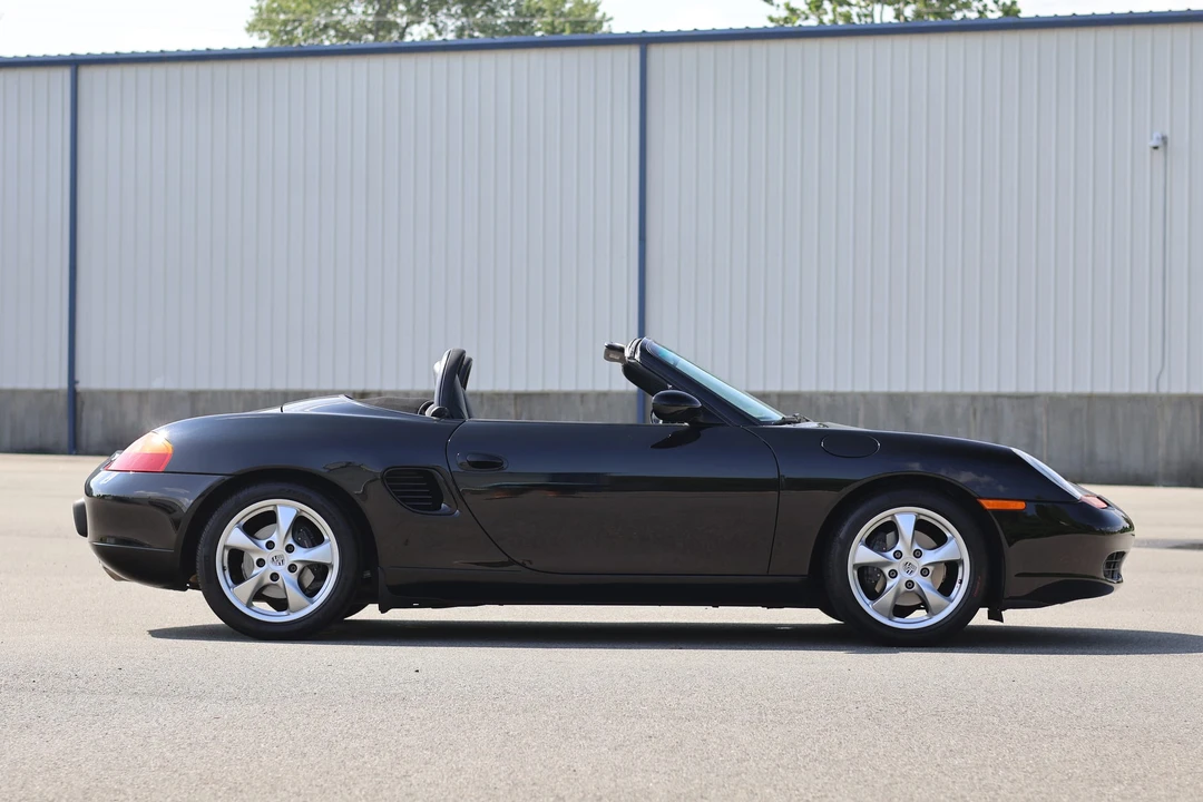 2001 Porsche 986 Boxster - Image 10 of 31