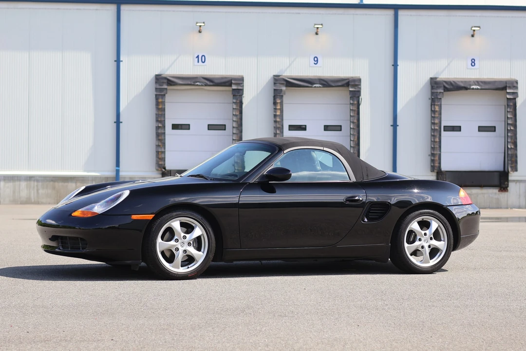 2001 Porsche 986 Boxster - Image 19 of 31
