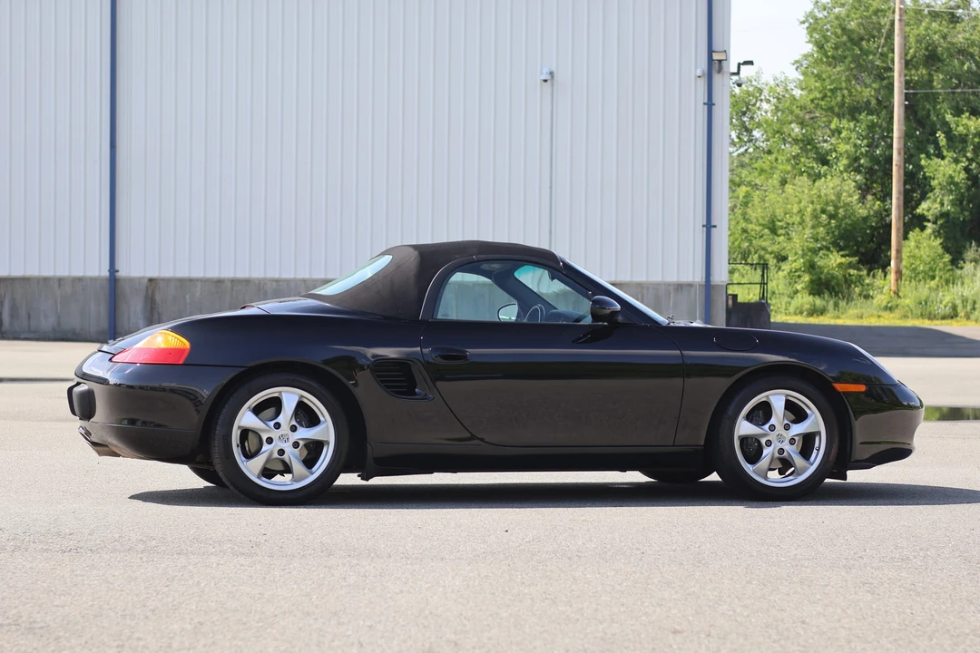 2001 Porsche 986 Boxster - Image 28 of 31