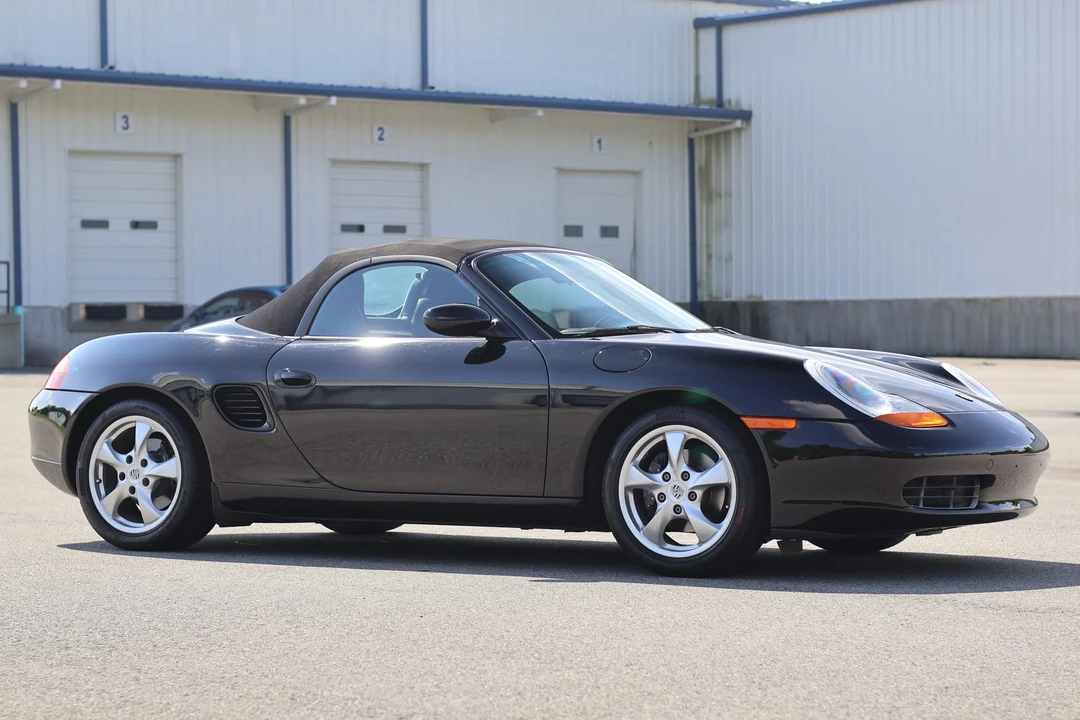 2001 Porsche 986 Boxster - Image 25 of 31