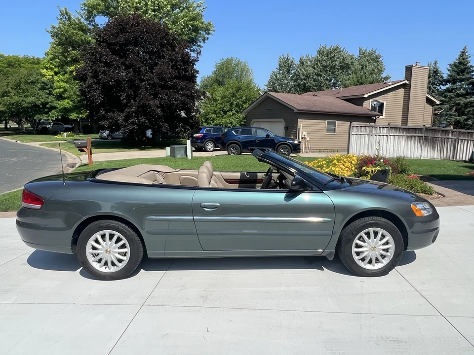 2002 Chrysler Sebring - Image 20 of 31