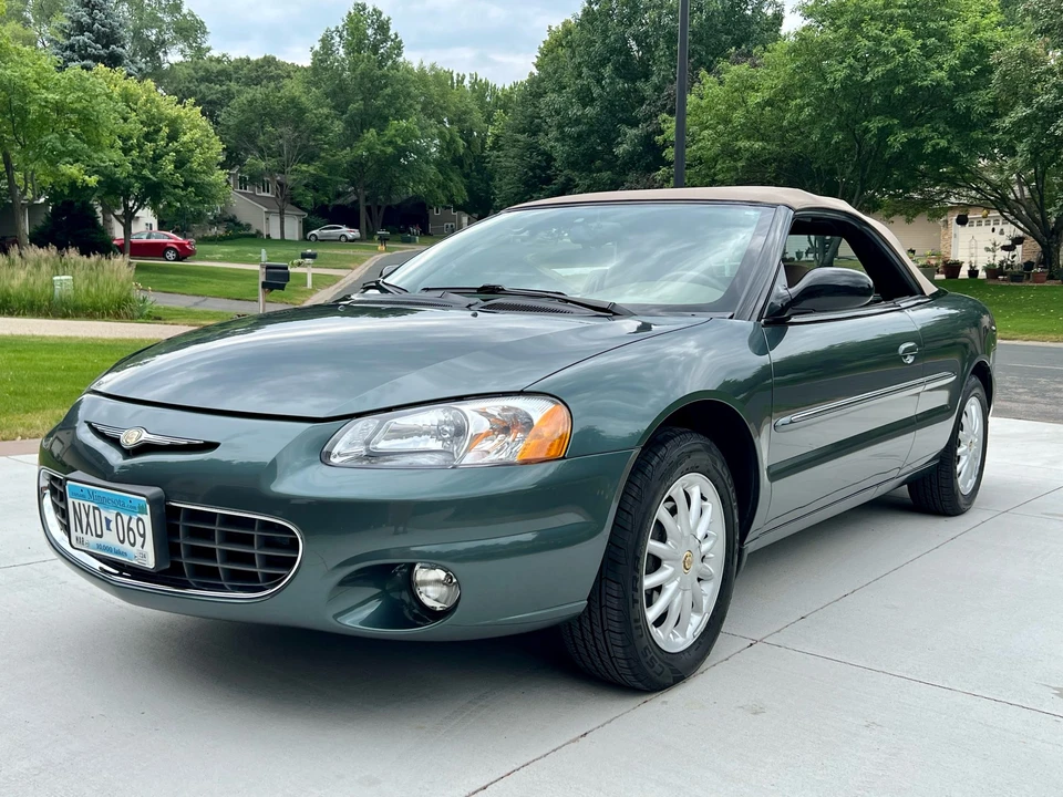 2002 Chrysler Sebring - Image 17 of 31