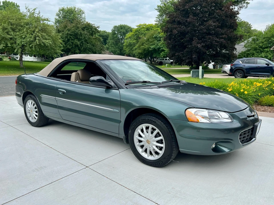 2002 Chrysler Sebring - Image 13 of 31