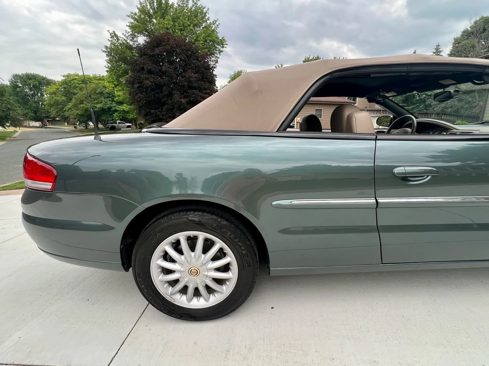 2002 Chrysler Sebring - Image 22 of 31