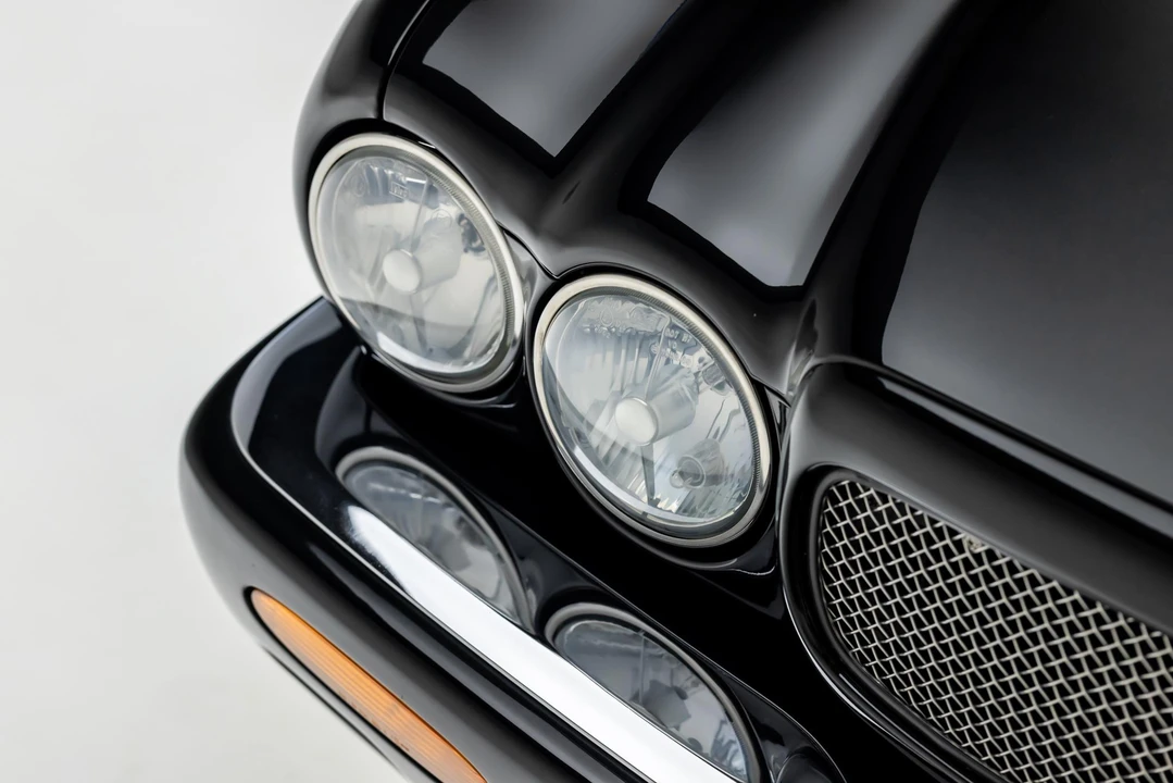 2002 Jaguar X308 XJR - Image 23 of 31