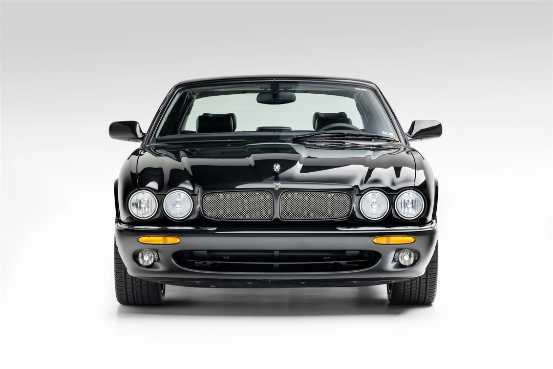 2002 Jaguar X308 XJR - Image 19 of 31