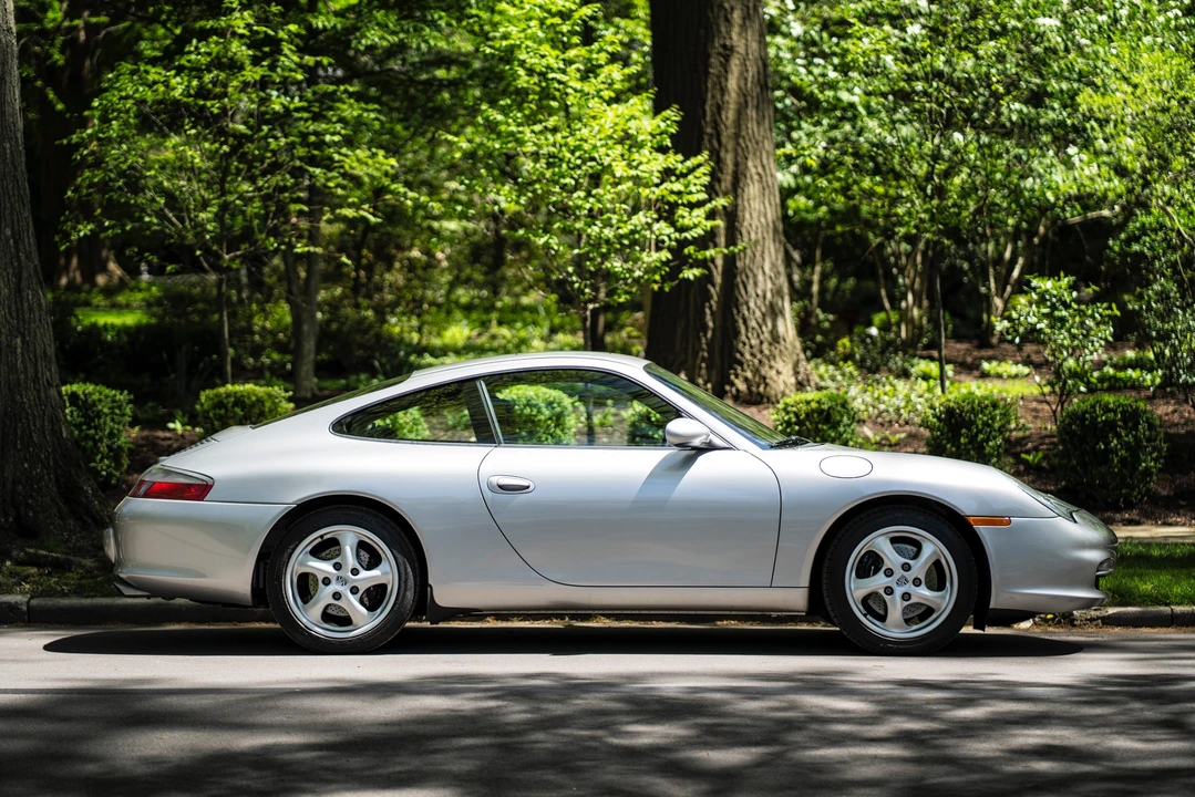 2002 Porsche 996 Carrera - Image 7 of 31